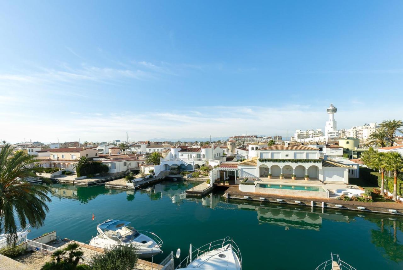 Cargols De Mar Villa Empuriabrava Kültér fotó