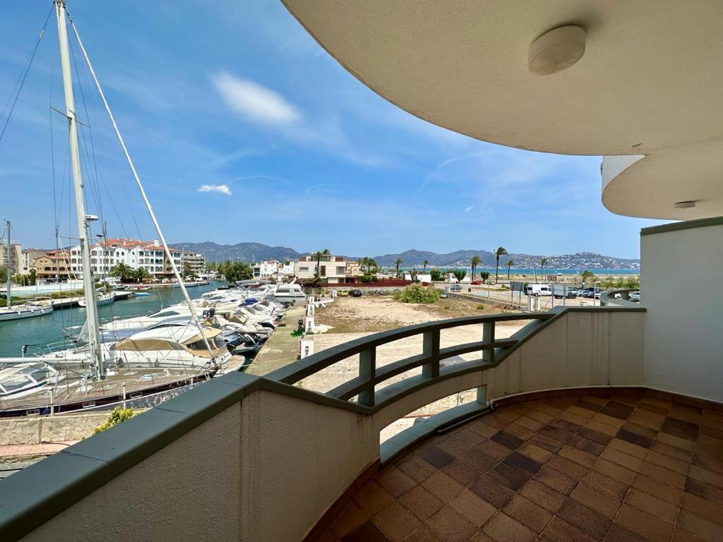 Cargols De Mar Villa Empuriabrava Kültér fotó