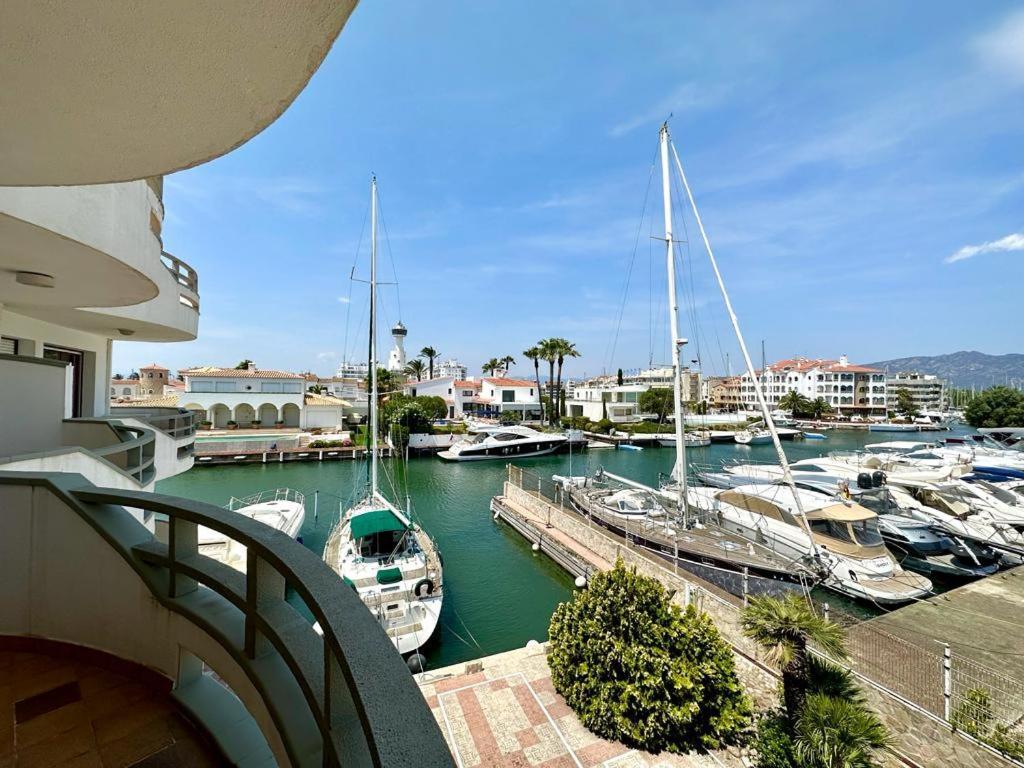Cargols De Mar Villa Empuriabrava Kültér fotó